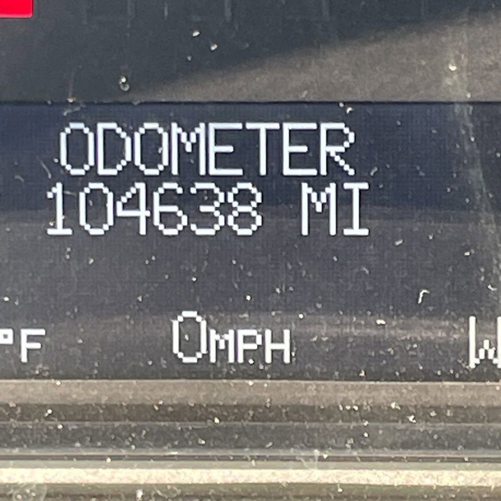 Used 2014 Cadillac Escalade ESV Premium image 9