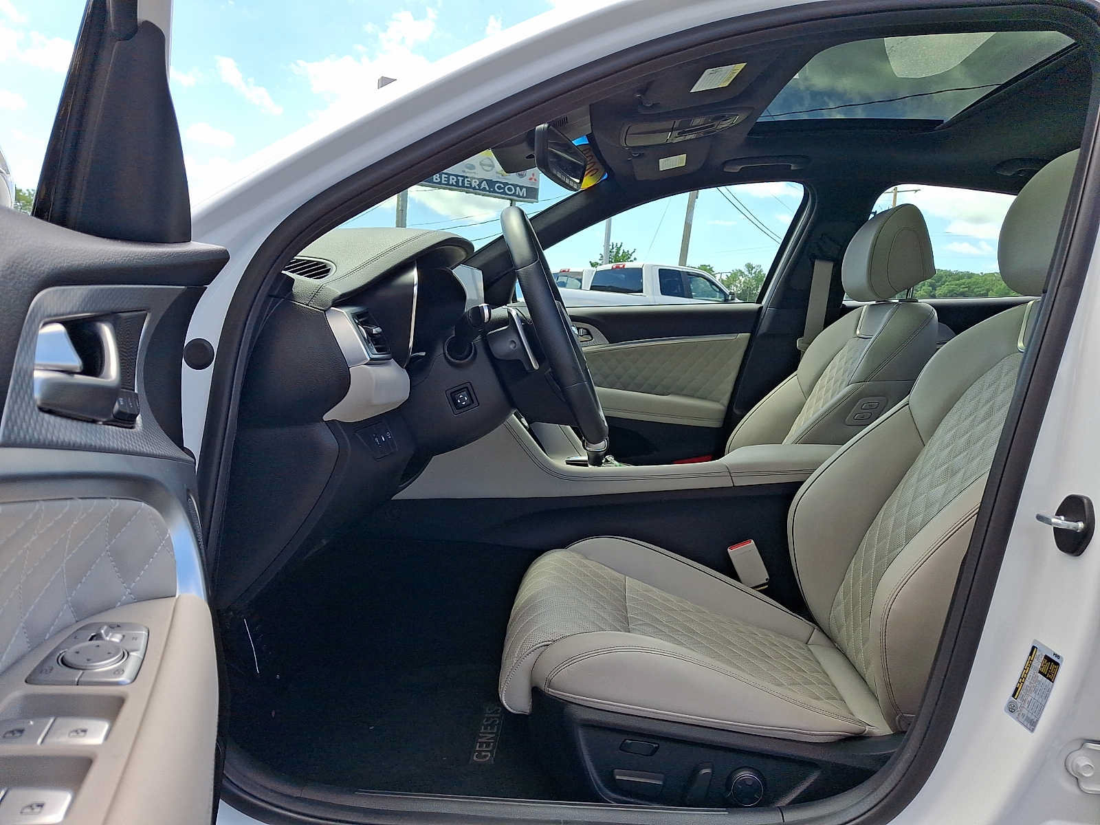 Used 2023 Genesis G70 3.3T w/ Sport Prestige Package AWD/4WD image 15