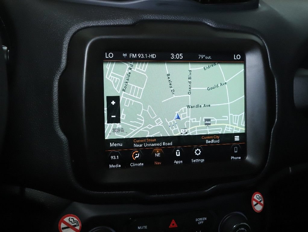 Used 2023 Jeep Renegade Latitude AWD/4WD image 22