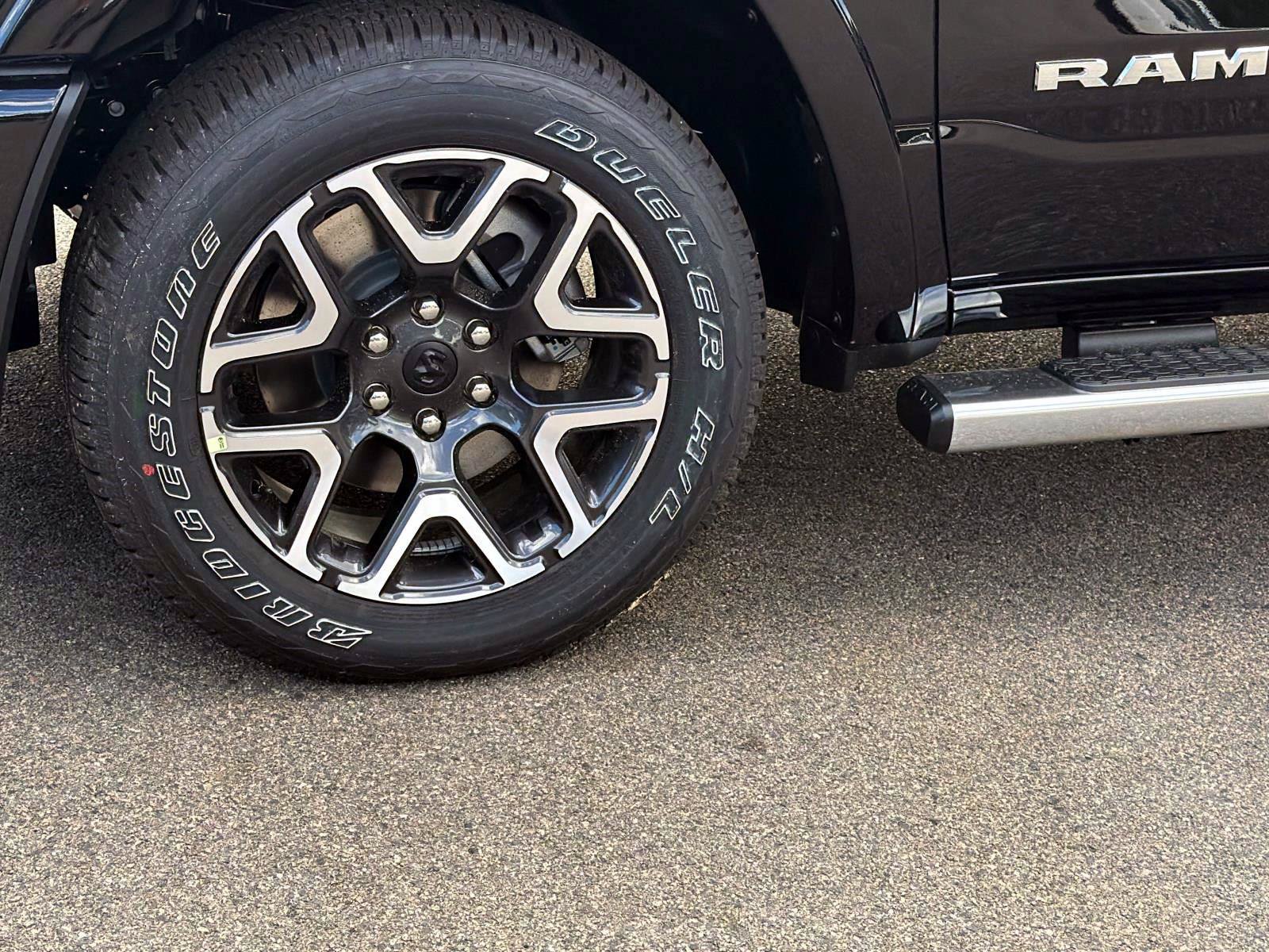 New 2026 RAM 1500 Laramie w/ Sport Appearance Package AWD/4WD image 5