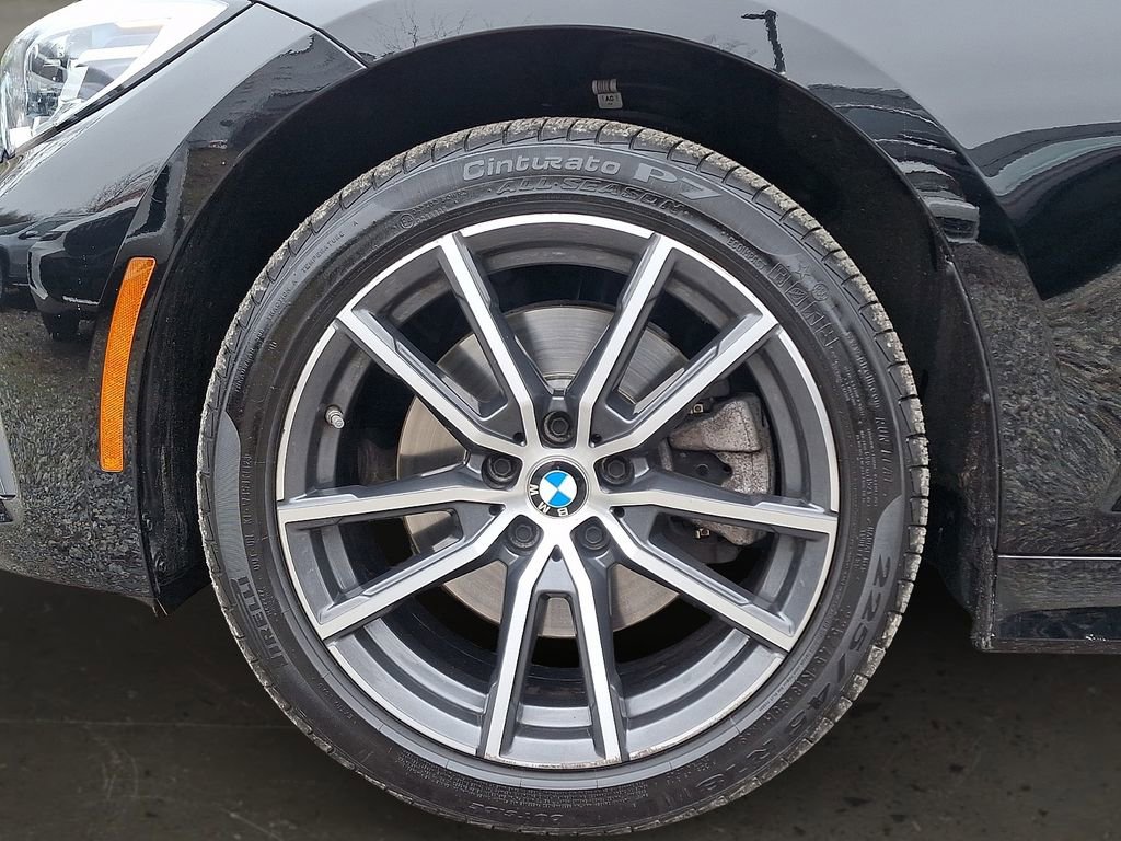 Certified 2022 BMW 330i xDrive Sedan w/ Premium Package 2 image 9