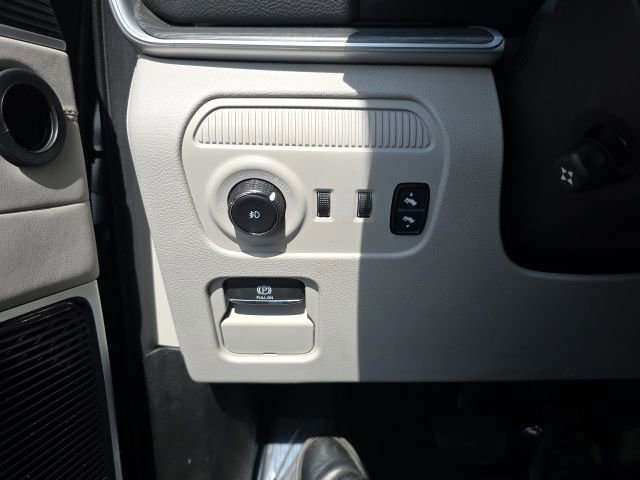 Used 2024 Jeep Wagoneer Series III w/ Premium Group I AWD/4WD image 20