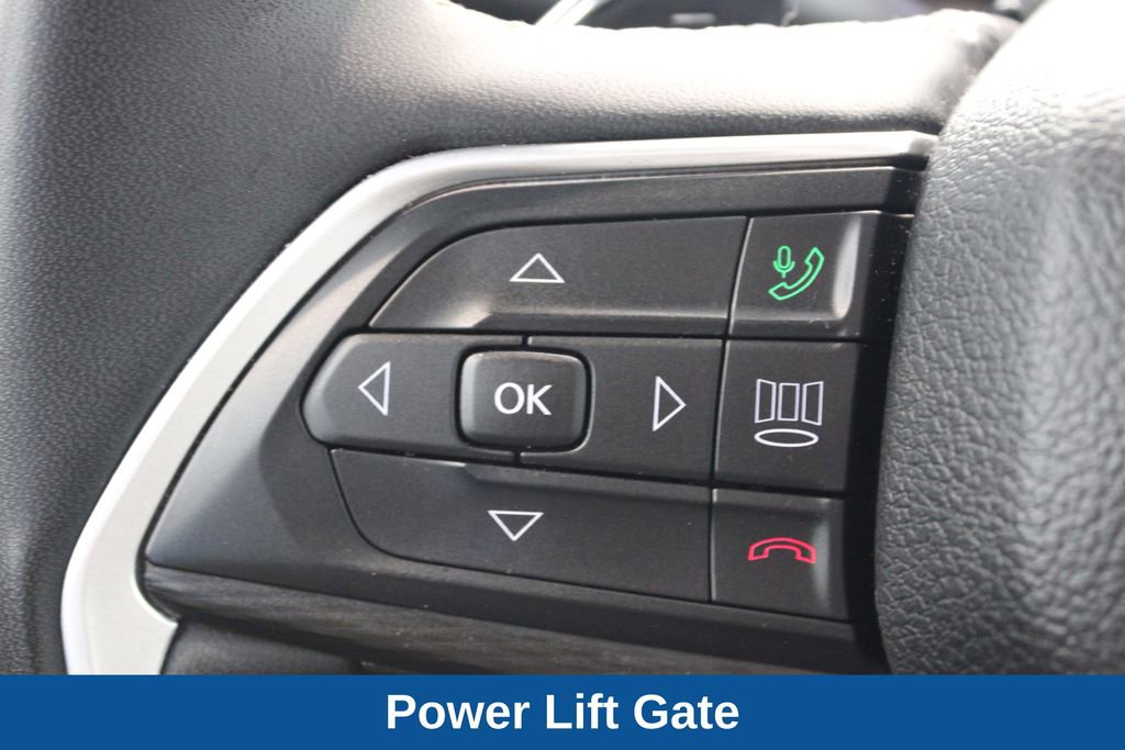 Used 2024 Jeep Grand Cherokee Altitude image 18