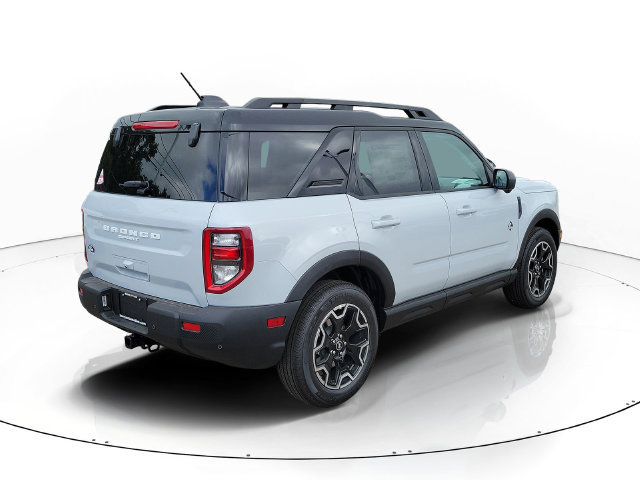 New 2026 Ford Bronco Sport Outer Banks w/ Outer Banks Tech Package+ AWD/4WD image 3