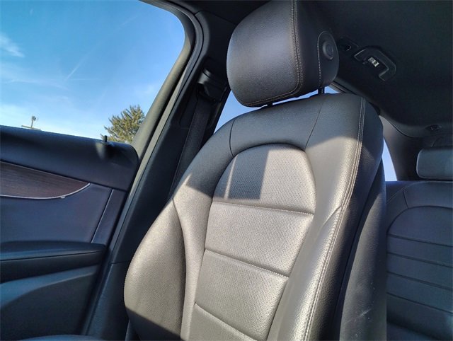 Used 2020 Mercedes-Benz GLC 300 GLC 300 image 29