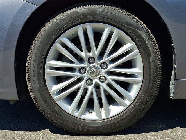 Used 2015 Lexus ES 350 w/ Luxury Package image 8