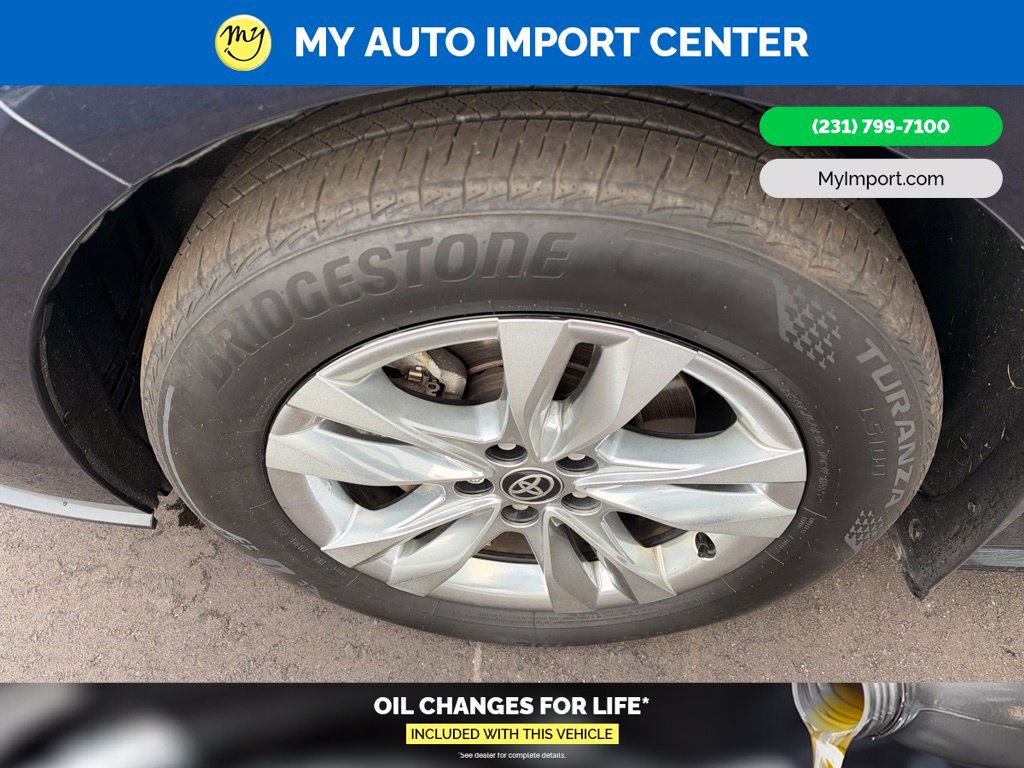 Used 2025 Toyota Sienna Limited AWD/4WD image 7