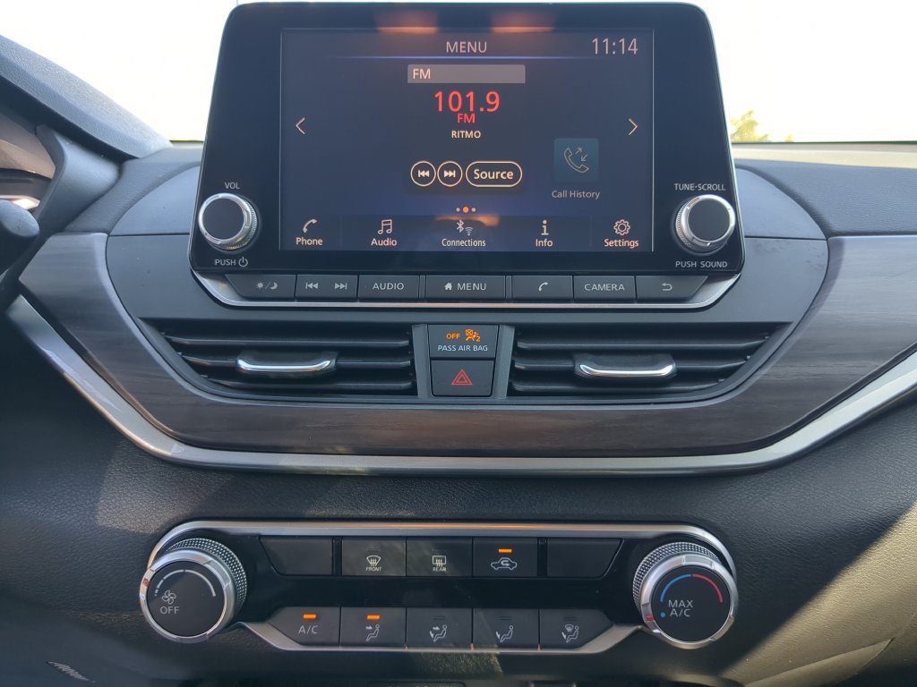 Used 2023 Nissan Altima 2.5 SV FWD image 21