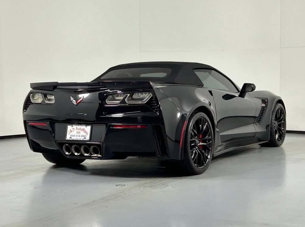 Used 2016 Chevrolet Corvette Z06 w/ 3LZ Preferred Equipment Group RWD image 13