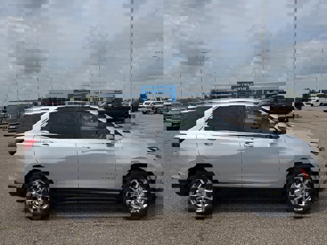 Certified 2022 Chevrolet Equinox LT image 2