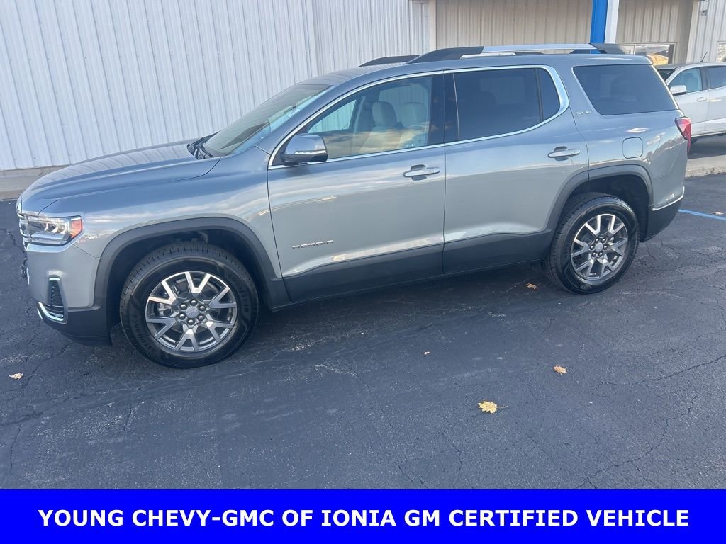 Certified 2023 GMC Acadia SLE w/ Driver Convenience Package image 2