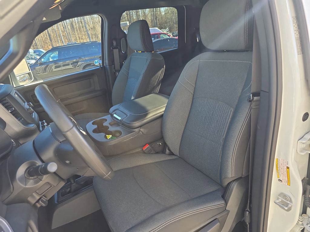 New 2024 RAM 2500 Tradesman w/ Chrome Appearance Group AWD/4WD image 16