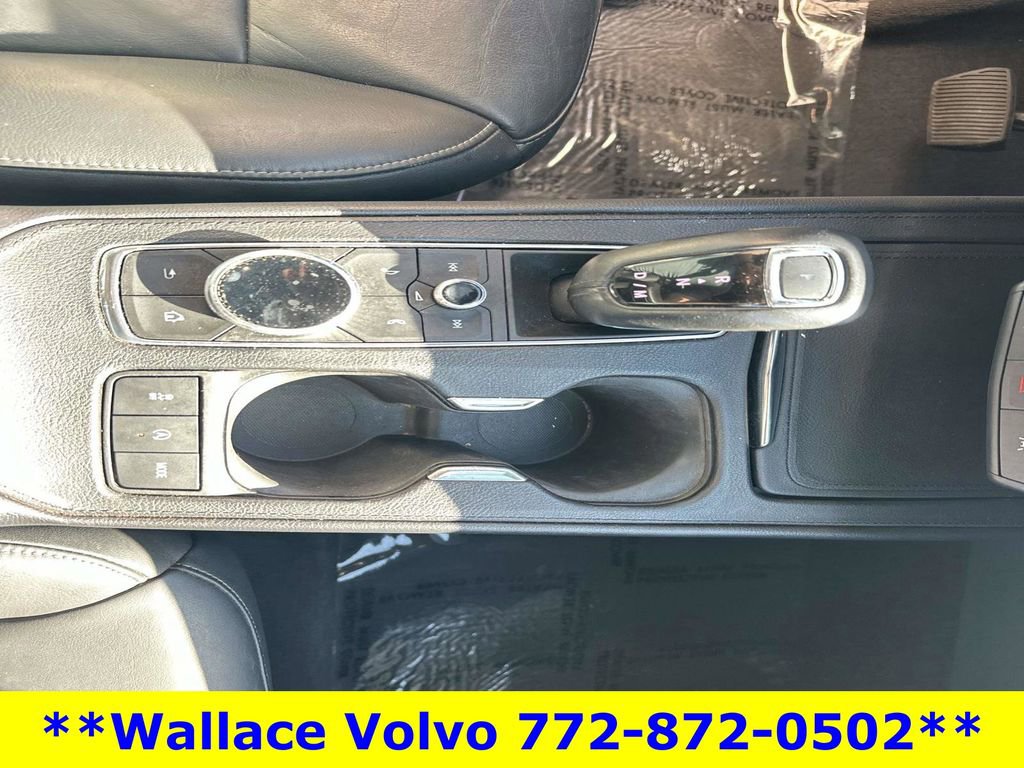 Used 2019 Cadillac XT4 Premium Luxury w/ Driver Awareness Package FWD image 22