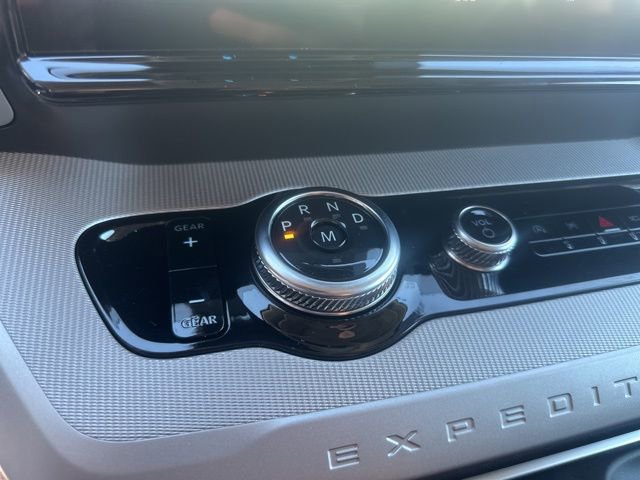 New 2025 Ford Expedition Active RWD image 26