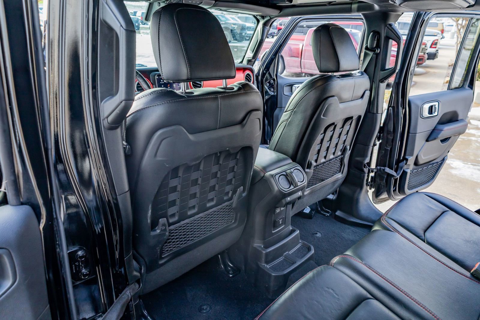 Used 2021 Jeep Wrangler Unlimited Rubicon image 32