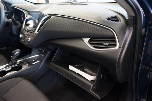 Used 2022 Chevrolet Malibu LT image 40