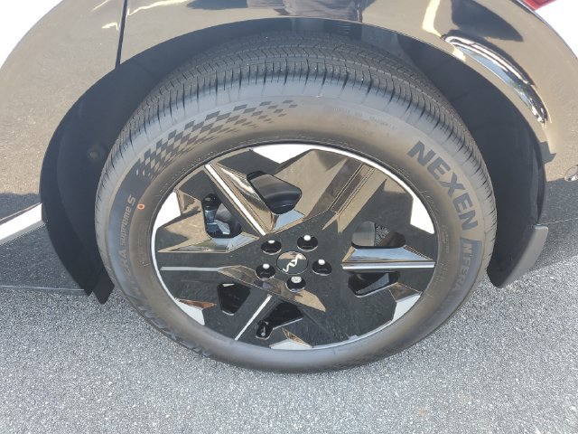 New 2026 Kia EV6 Wind RWD image 16