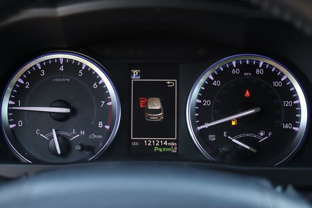 Used 2018 Toyota Highlander Limited Platinum image 24