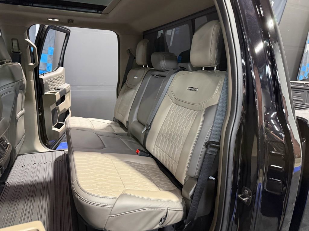 Used 2025 Ford F250 Platinum w/ Platinum Plus Package image 26