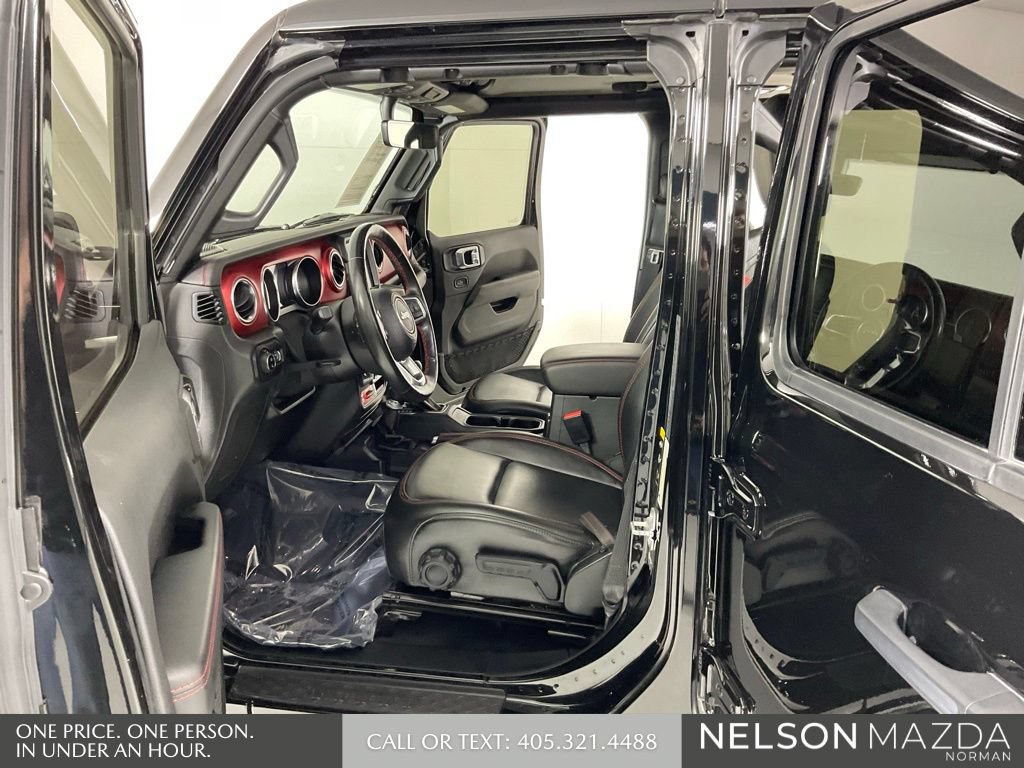 Used 2021 Jeep Gladiator Rubicon AWD/4WD image 11