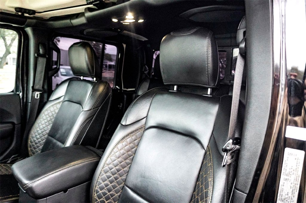 Used 2021 Jeep Gladiator Overland image 13