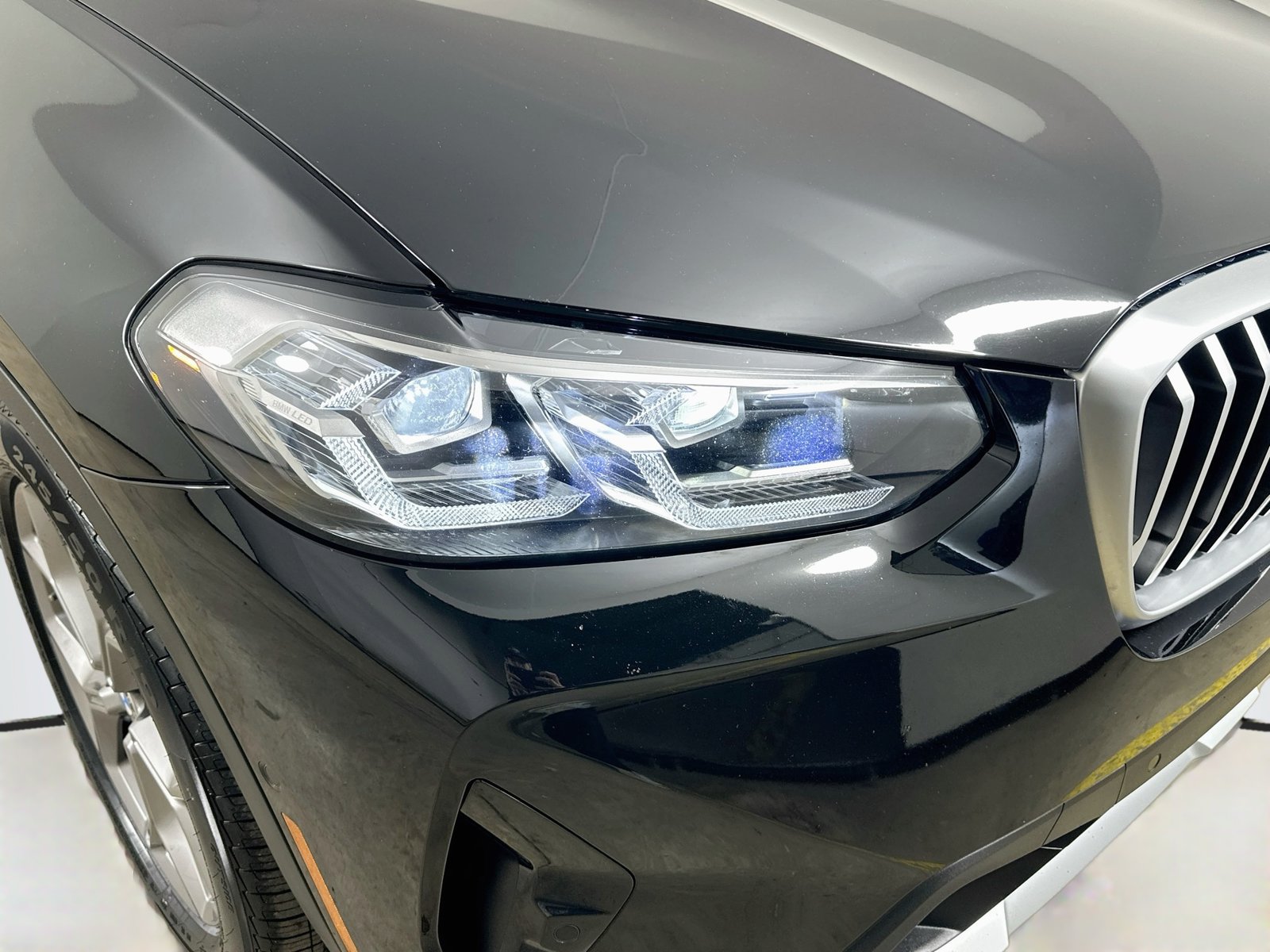 Used 2024 BMW X3 sDrive30i w/ Convenience Package RWD image 9