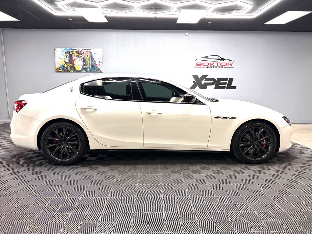 Used 2019 Maserati Ghibli S RWD image 17