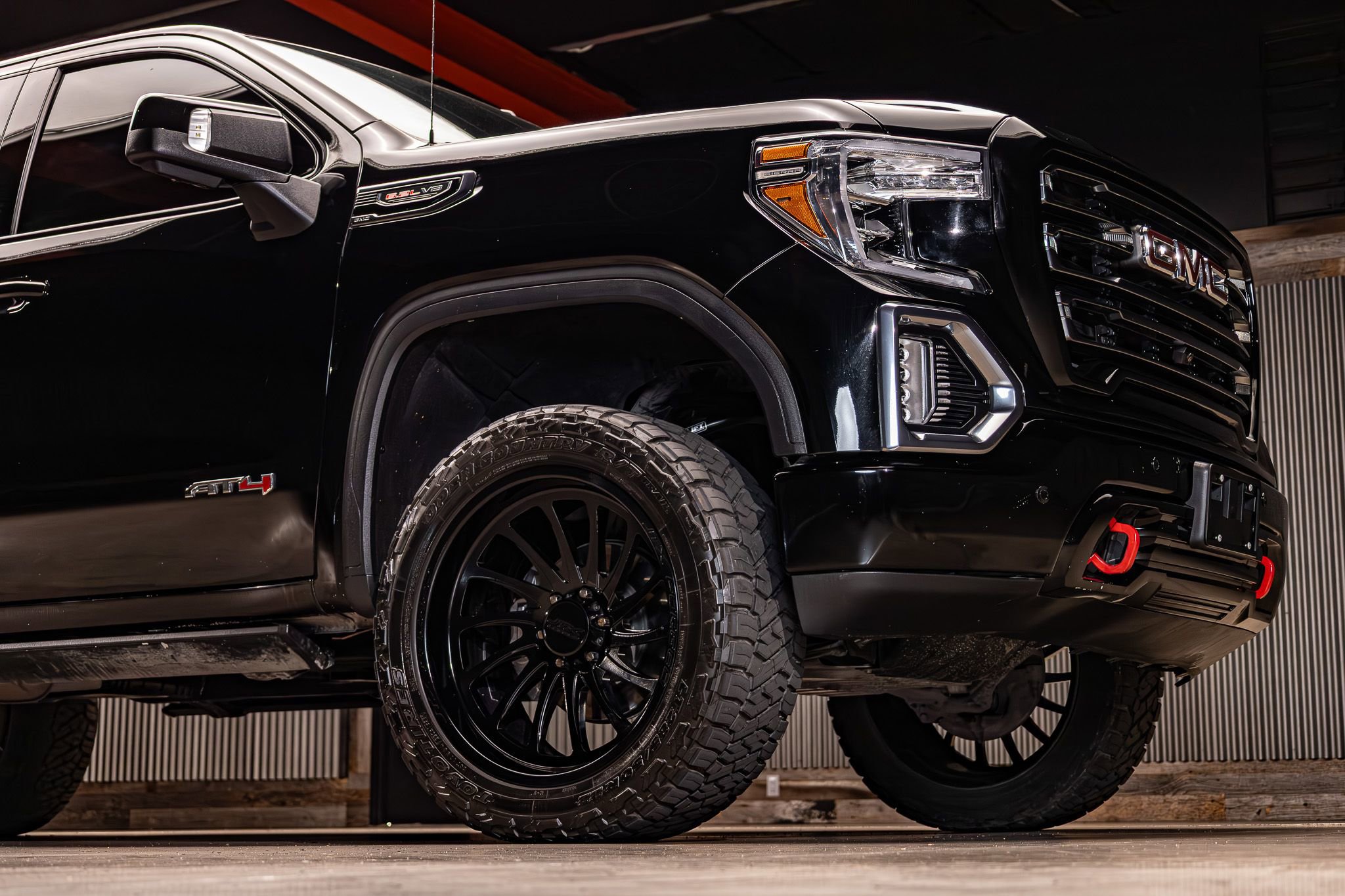 Used 2022 GMC Sierra 1500 AT4 w/ AT4 Premium Package image 11