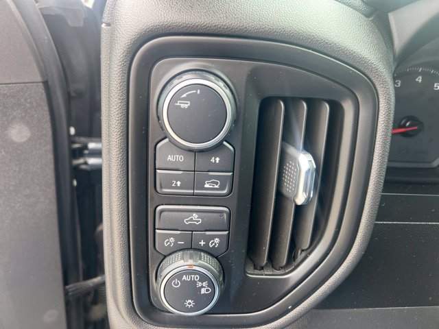 Used 2020 Chevrolet Silverado 1500 Custom w/ Custom Value Package AWD/4WD image 14