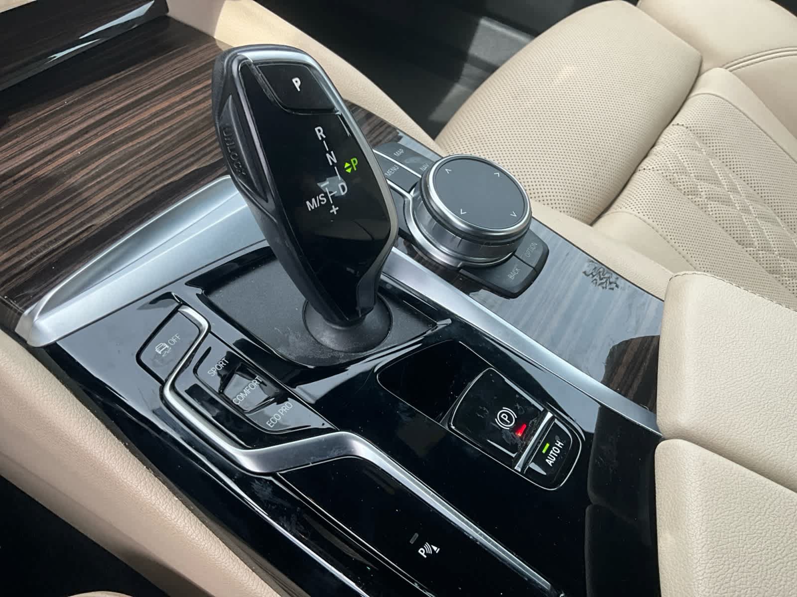 Used 2023 BMW 530i xDrive w/ Premium Package AWD/4WD image 33