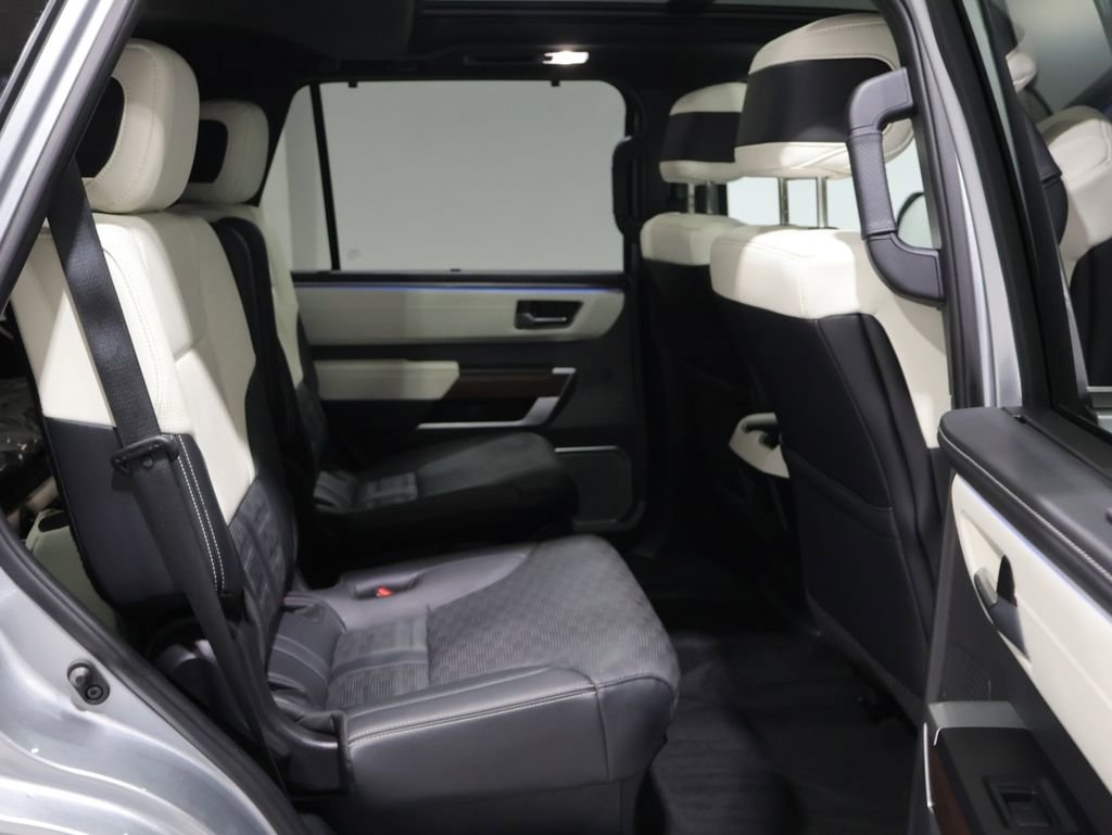 Used 2024 Toyota Sequoia Capstone AWD/4WD image 20