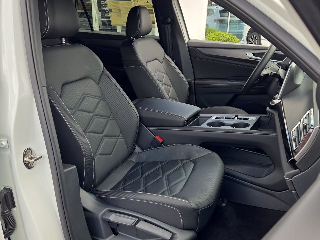 New 2026 Volkswagen Atlas Cross Sport SE FWD image 16