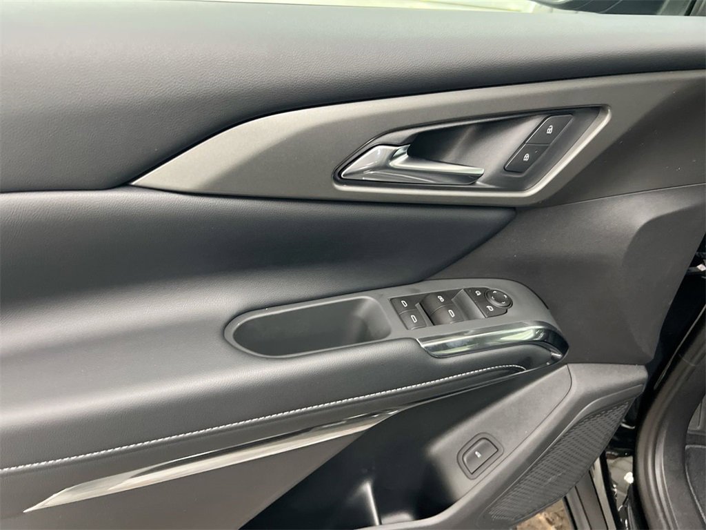 New 2026 Chevrolet Traverse LT w/ Driver Confidence Package image 21