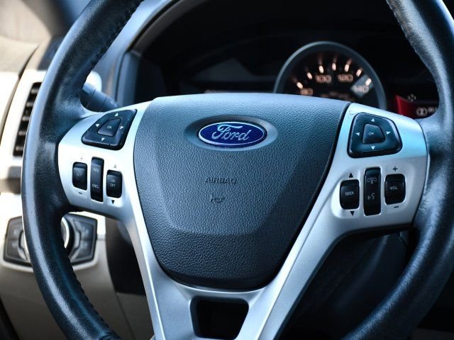 Used 2015 Ford Explorer XLT w/ Equipment Group 202A image 18