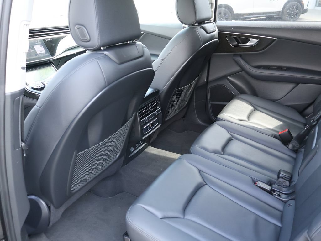 Used 2024 Audi Q7 2.0T Premium Plus AWD/4WD image 15