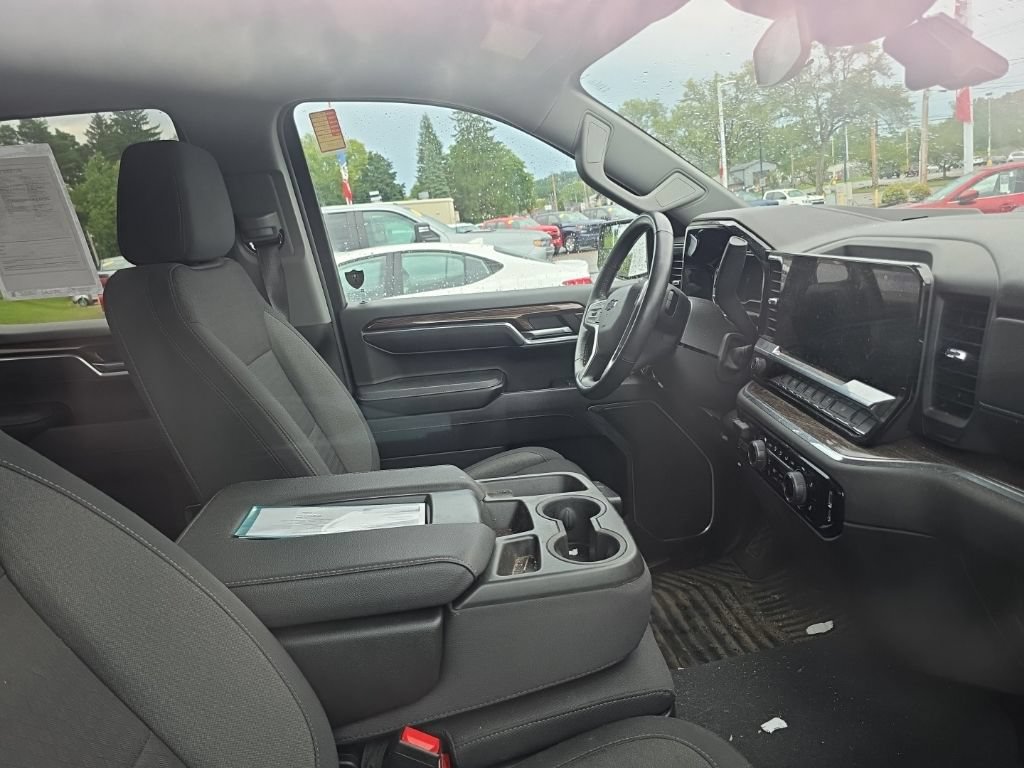 Used 2023 Chevrolet Silverado 1500 RST AWD/4WD image 6