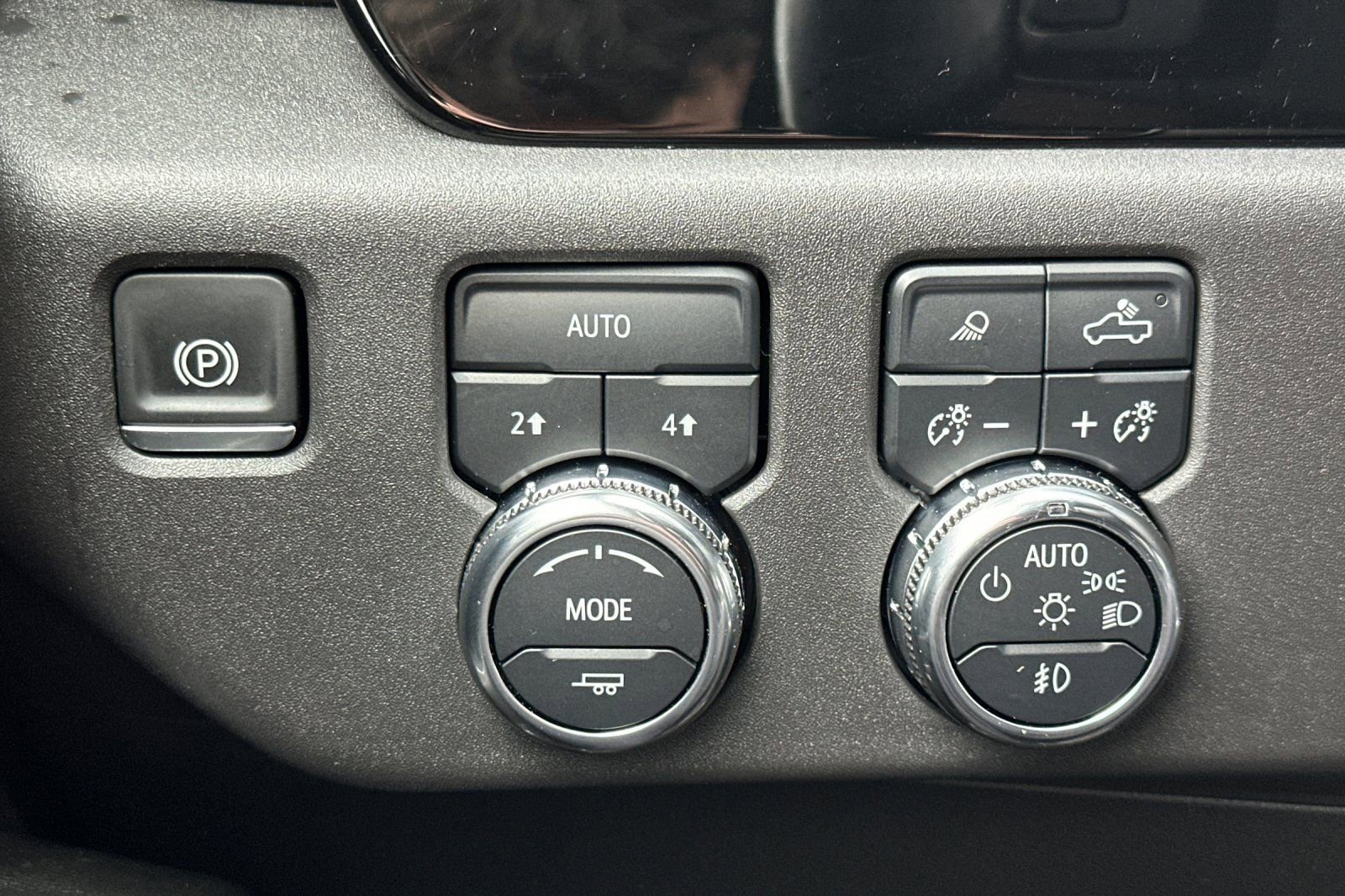 Used 2025 GMC Sierra 1500 Elevation w/ Elevation Premium Package image 39