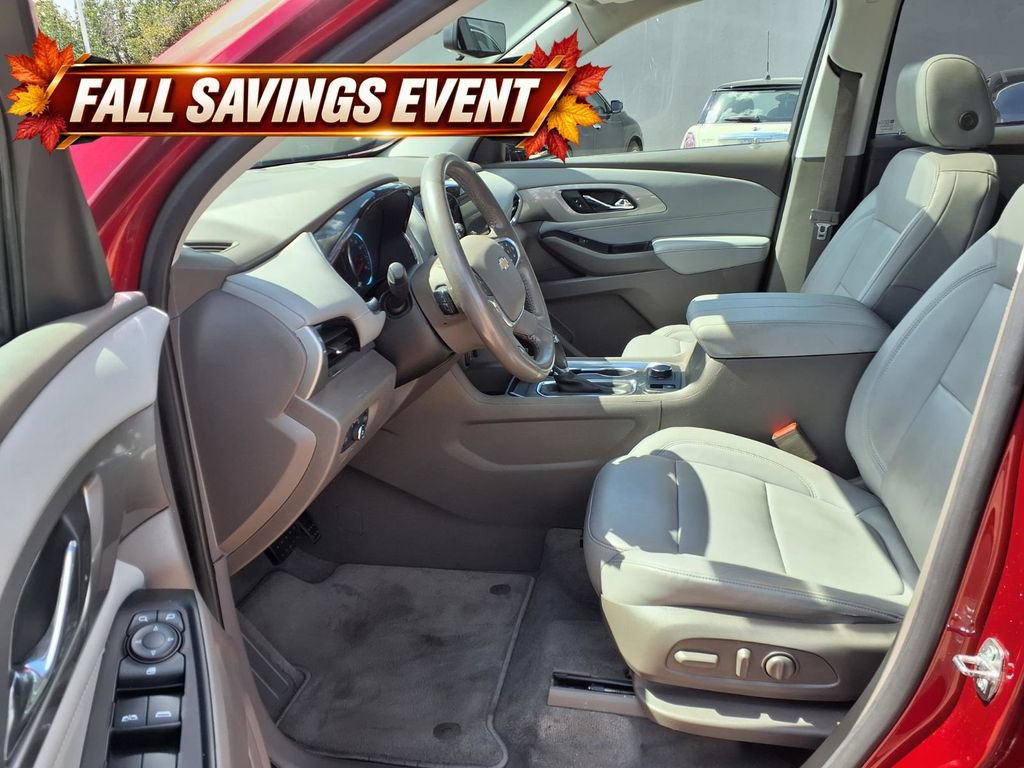 Used 2019 Chevrolet Traverse LT w/ LT Premium Package FWD image 11