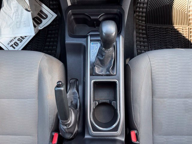 Used 2016 Toyota Tacoma SR5 w/ SR5 Appearance Package (SN) AWD/4WD image 26