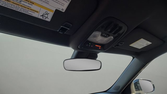 Used 2022 Chevrolet TrailBlazer RS w/ Sun and Liftgate Package FWD image 28