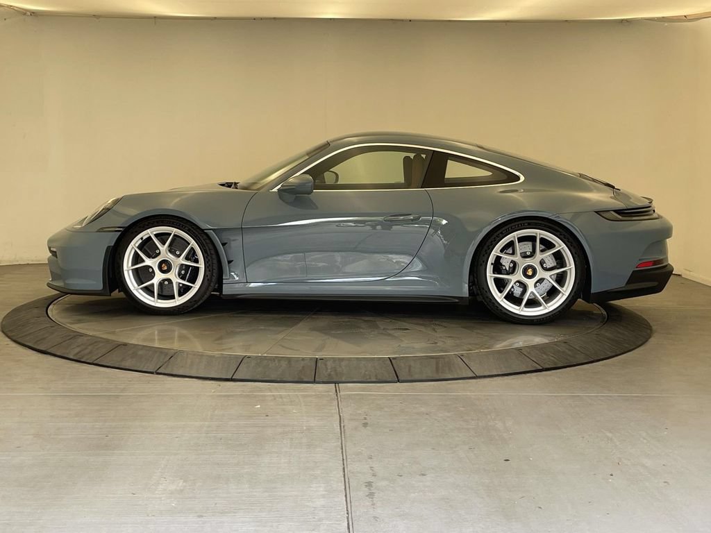 Certified 2024 Porsche 911 GT3 RS RWD image 2