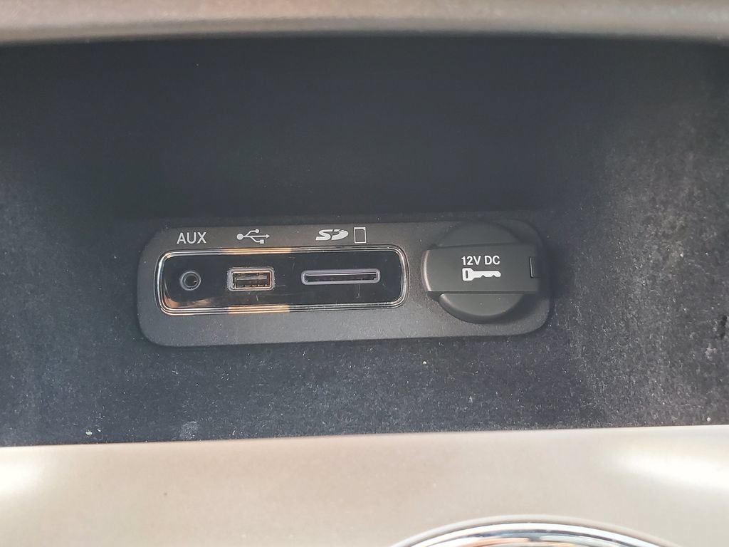 Used 2015 Jeep Grand Cherokee Laredo RWD image 26
