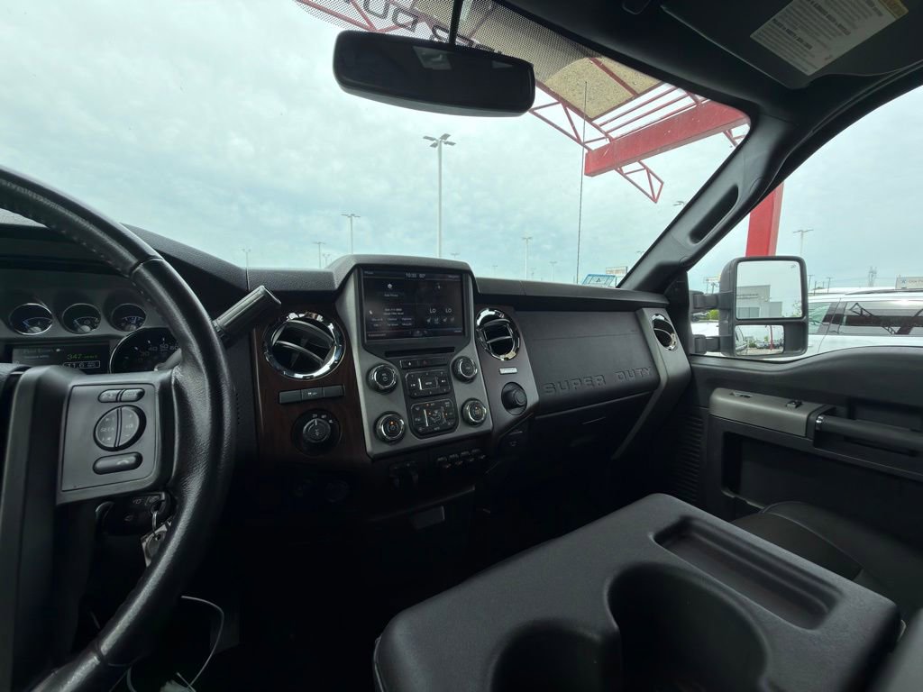 Used 2016 Ford F250 Lariat w/ Lariat Interior Package AWD/4WD image 24
