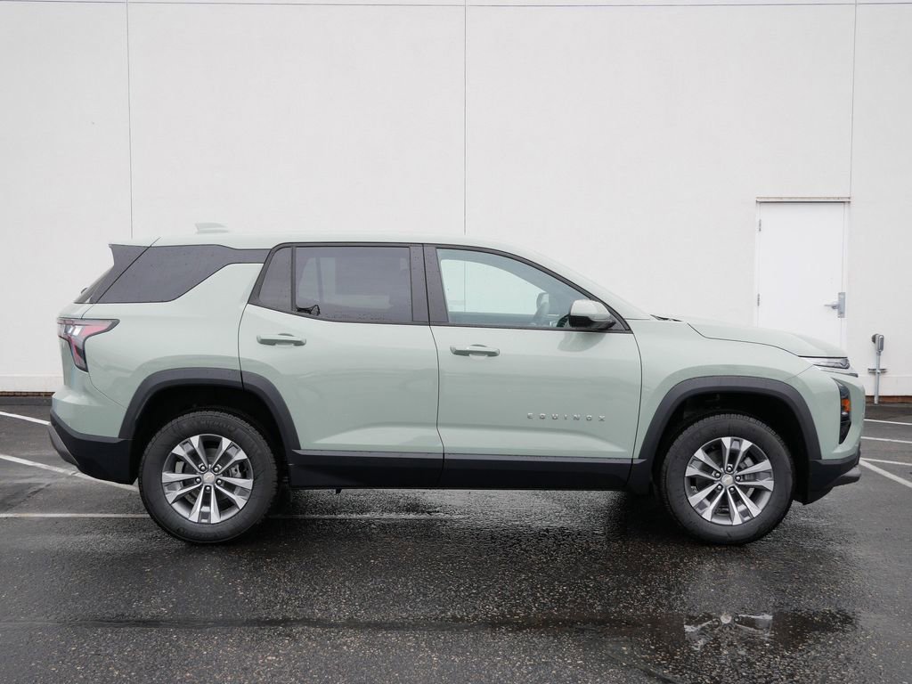 New 2026 Chevrolet Equinox LT w/ Convenience Package II image 2