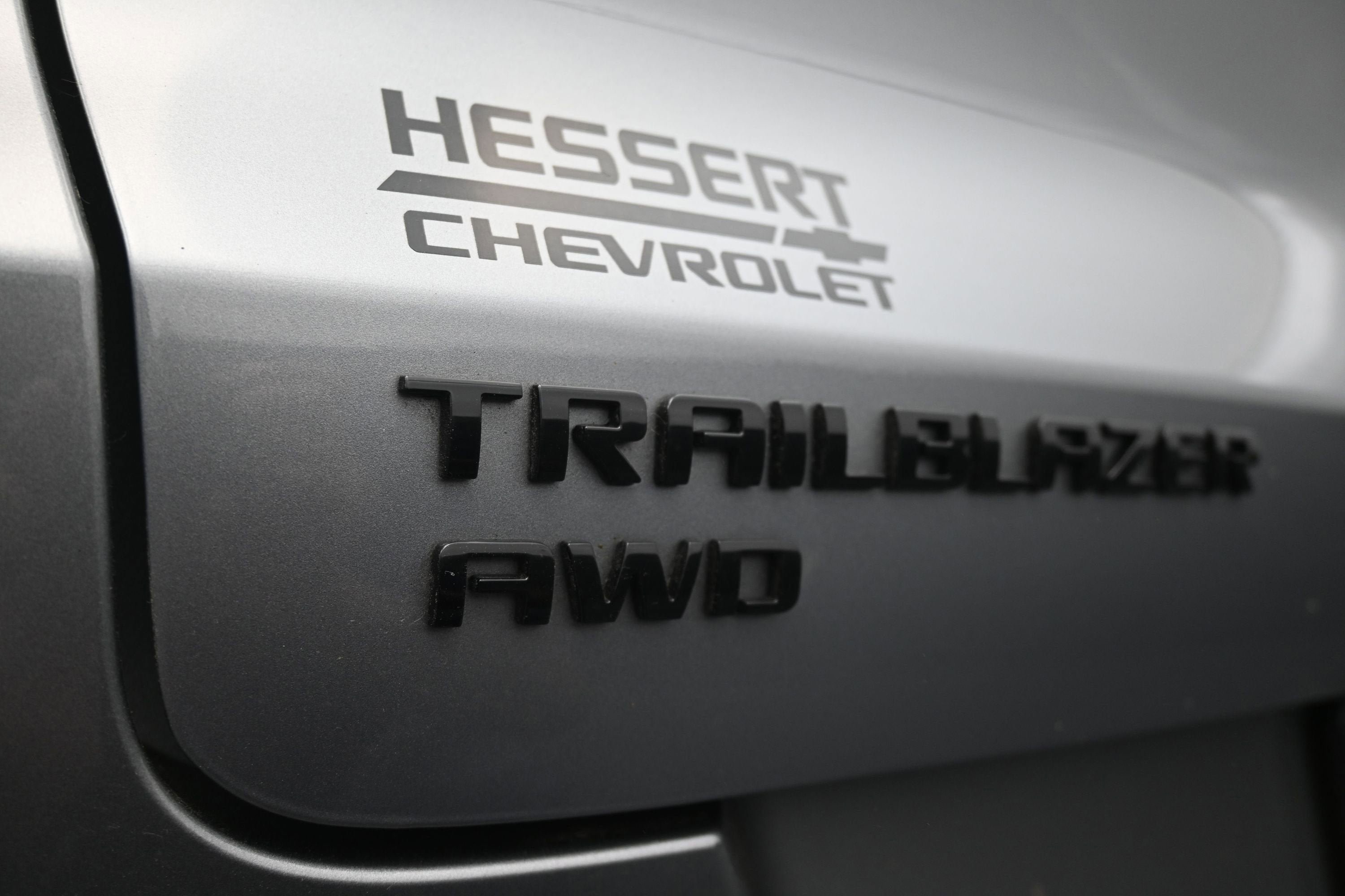 Used 2023 Chevrolet TrailBlazer RS w/ Convenience Package AWD/4WD image 29