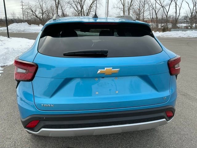 Used 2025 Chevrolet Trax LT w/ Driver Confidence Package image 10