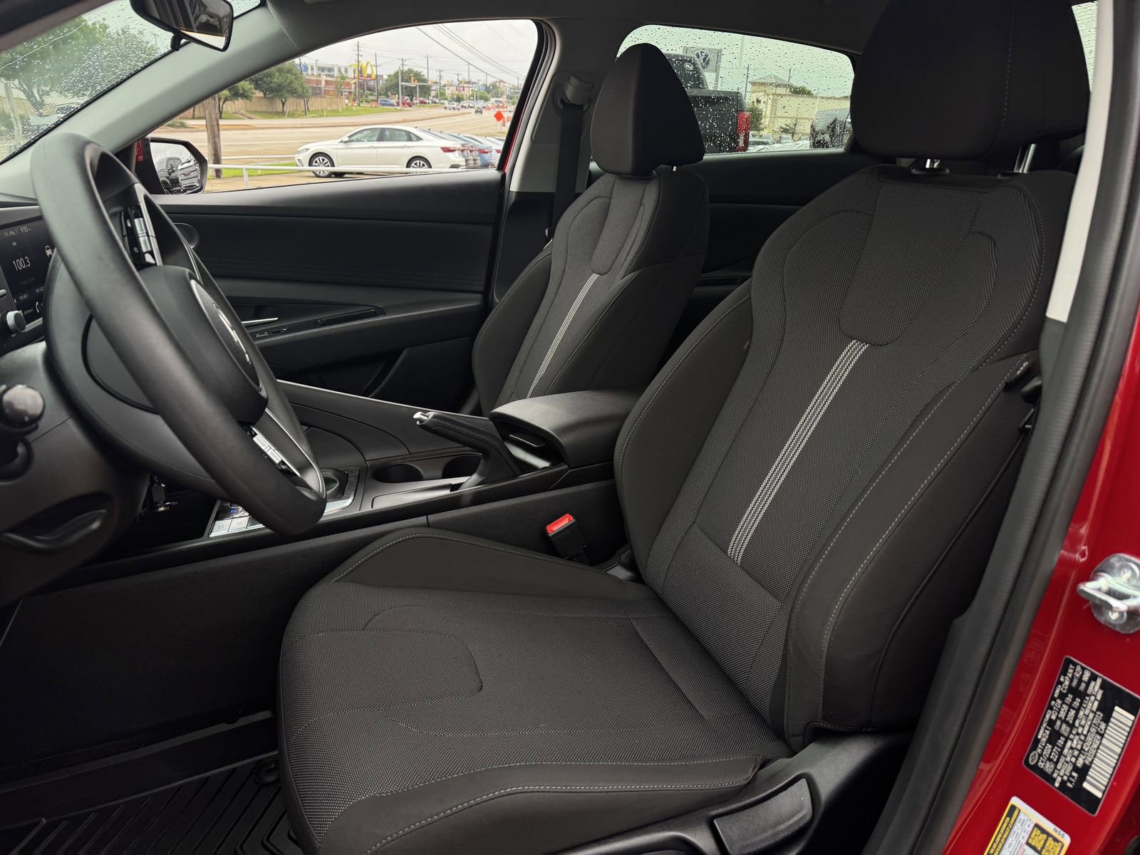 Used 2025 Hyundai Elantra SE FWD image 24