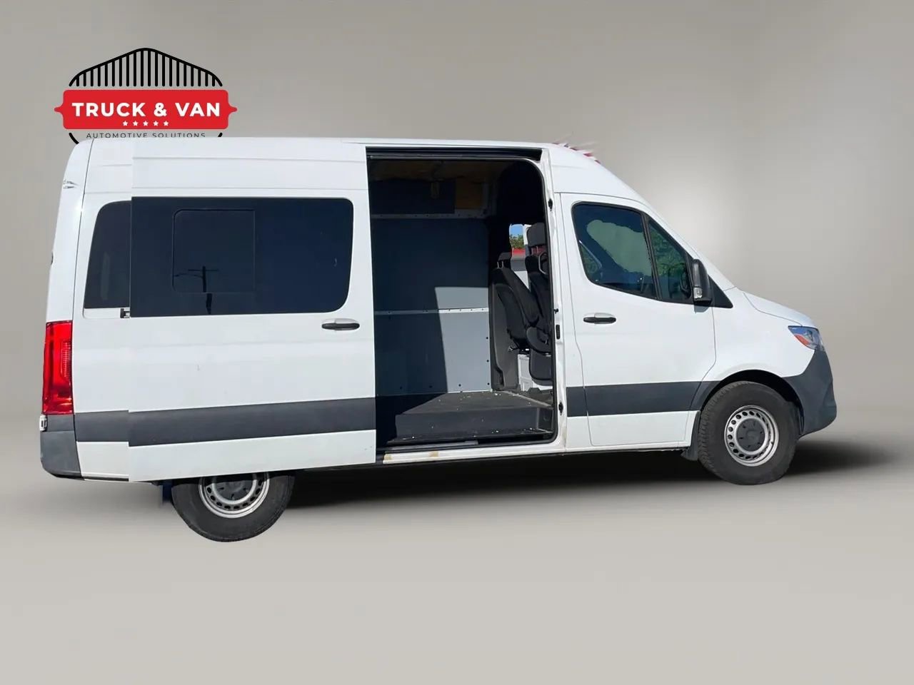 Used 2023 Mercedes-Benz Sprinter 2500 image 35