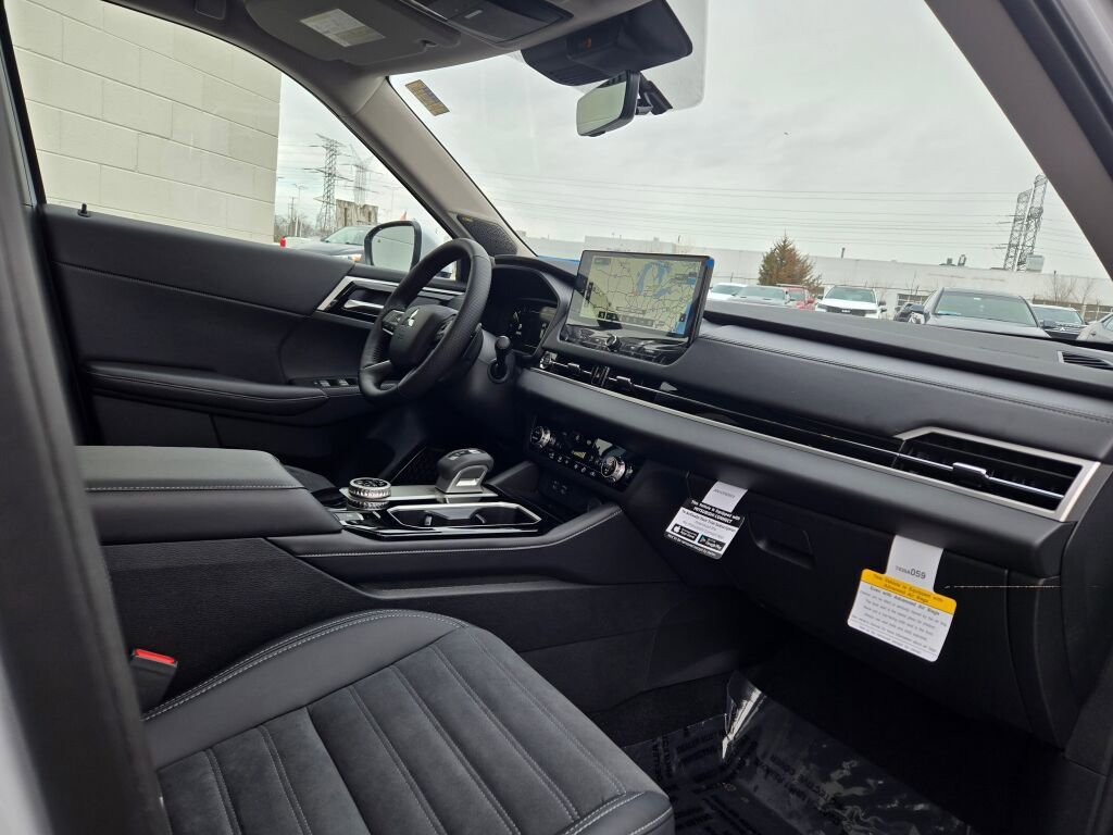 New 2026 Mitsubishi Outlander SE AWD/4WD image 4