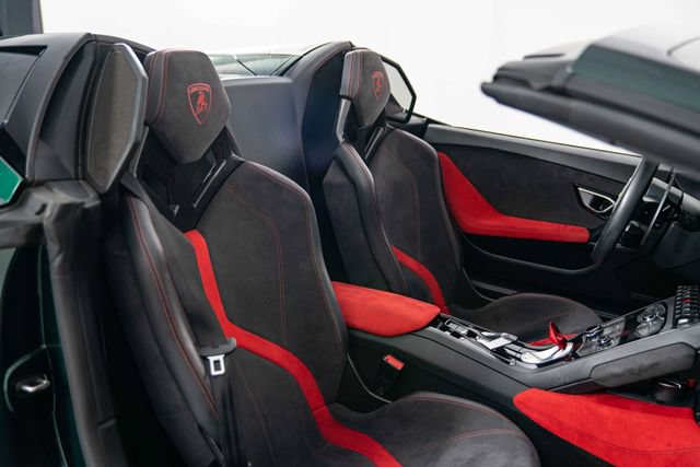 Used 2016 Lamborghini Huracan LP 610-4 AWD/4WD image 25